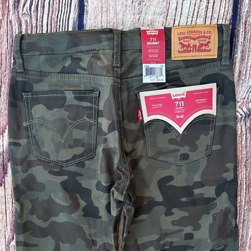 Levi's Kids Camouflage Jeans - Picture 5 of 7